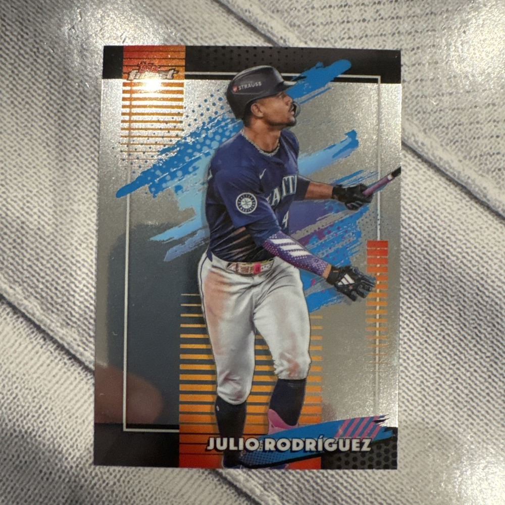 2026 Topps Finest Julio Rodriguez #130 Uncommon Seattle Mariners Baseball Card